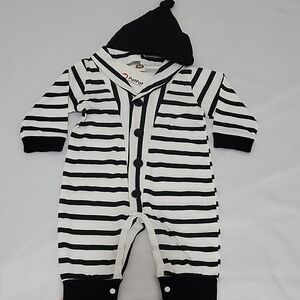 PatPat Monochrome Striped Kids Footie